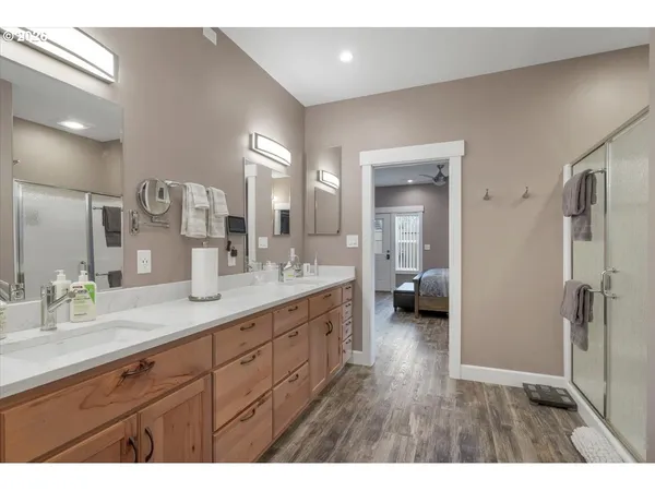 $795,000 | 680 Northwest 11th Avenue, Canby, OR 97013