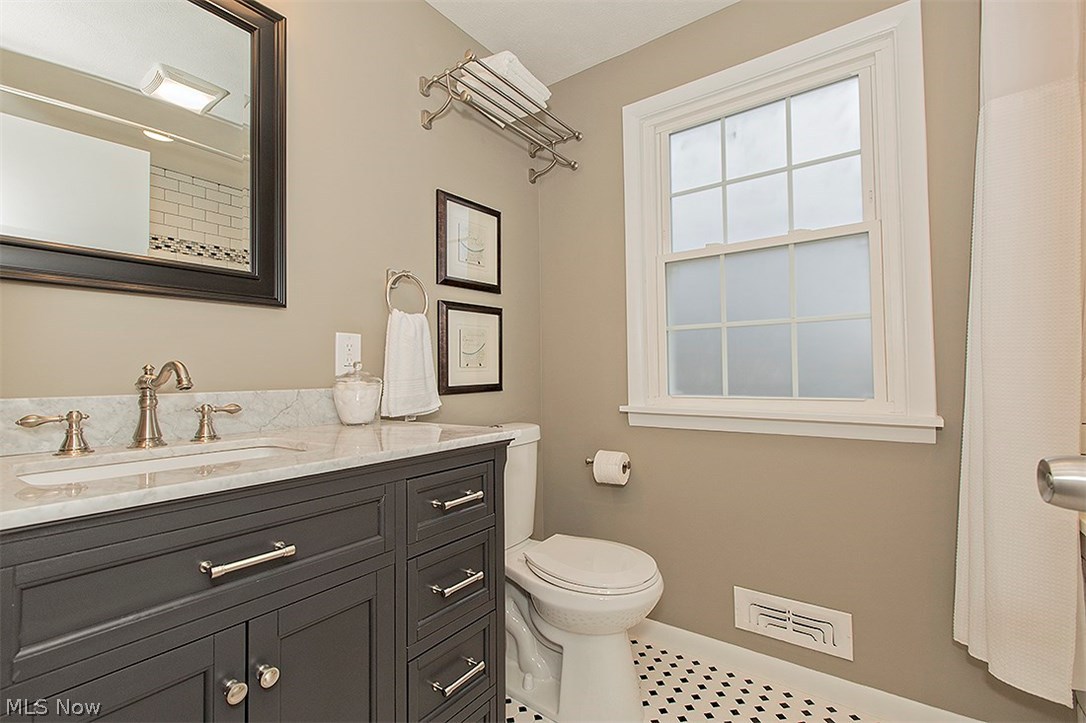 22061 Rye Road Beachwood, OH 44122 - Photo 32 of 35 Gallery Image 32