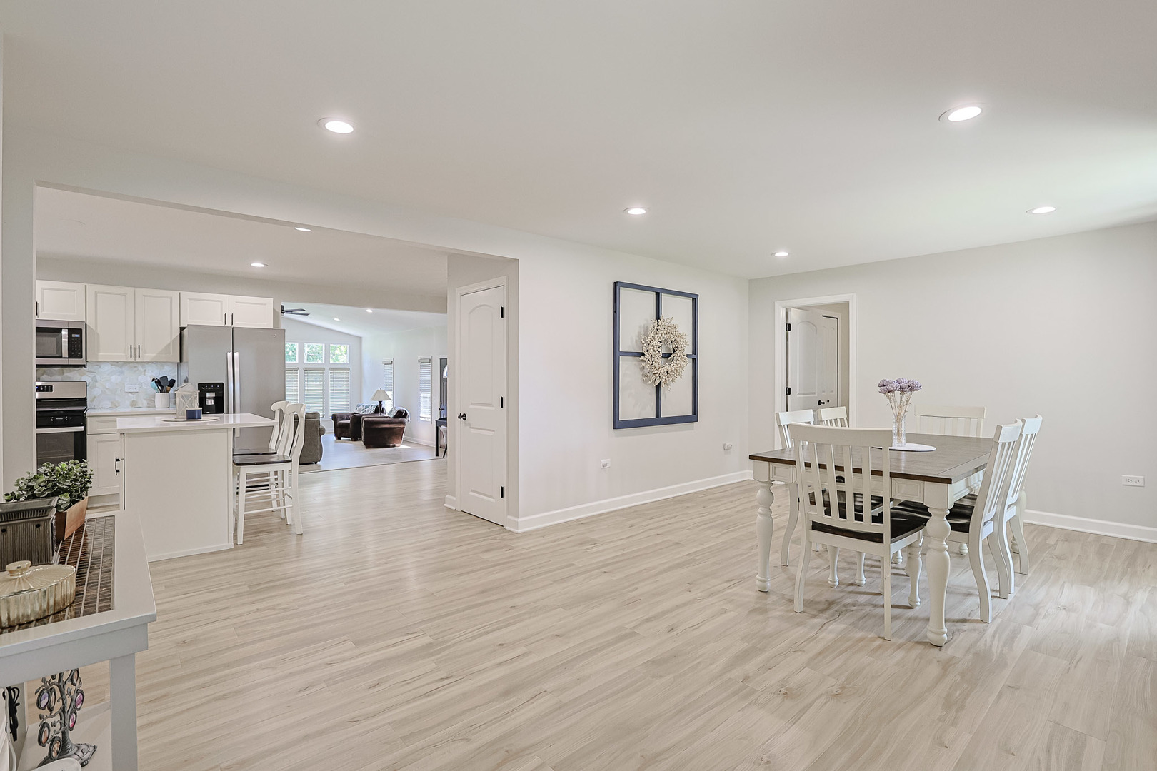 824 Ogden Road New Lenox, IL 60451 - Photo 4 of 30 Gallery Image 4