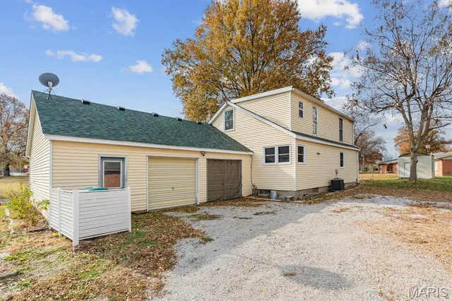 $150,000 | 767 Darmstadt Street, St. Libory, IL 62282