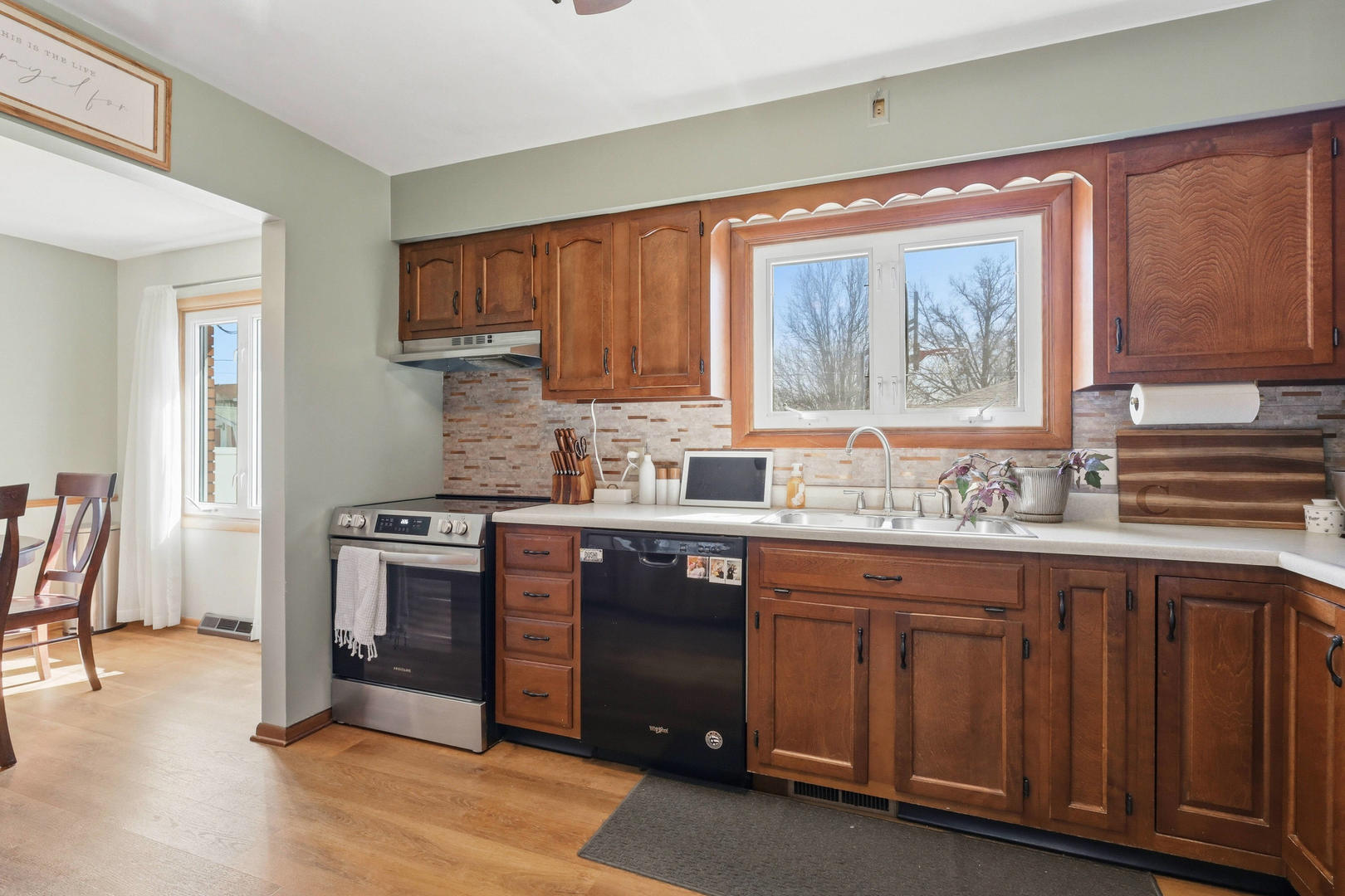 3610 30th Avenue Rock Island, IL 61201 - Photo 10 of 31