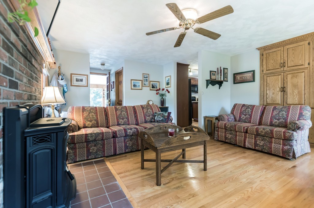 155 Spring Road Dracut, MA 01826 - Photo 17 of 30