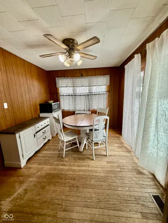 $160,000 | 404 South 8th Street, Cayuga, IN 47928