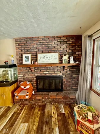 $160,000 | 404 South 8th Street, Cayuga, IN 47928