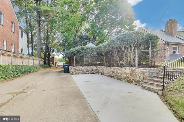 a picture of a bench in a room