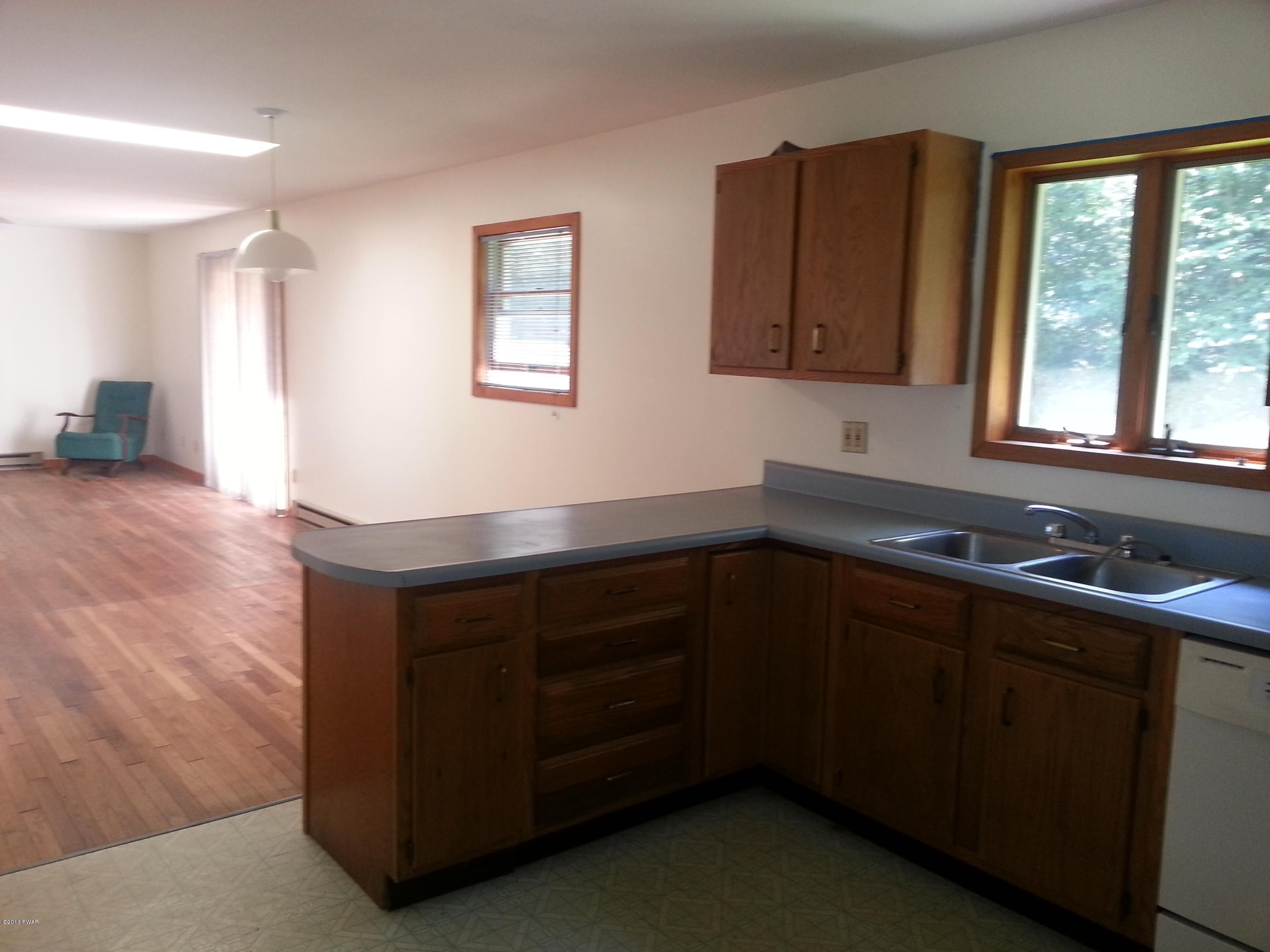 198 Greeley Lake Road Greeley, PA 18425 - Photo 6 of 28
