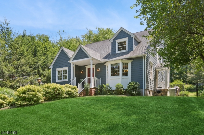 139 Long View Terrace Gillette, NJ 07933 - Photo 7 of 39