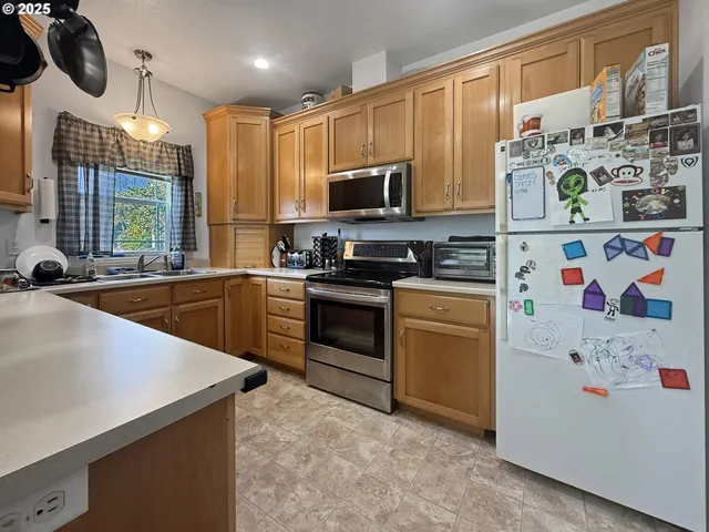 $414,900 | 731 3rd Street, Unit C / 3, Brookings, OR 97415