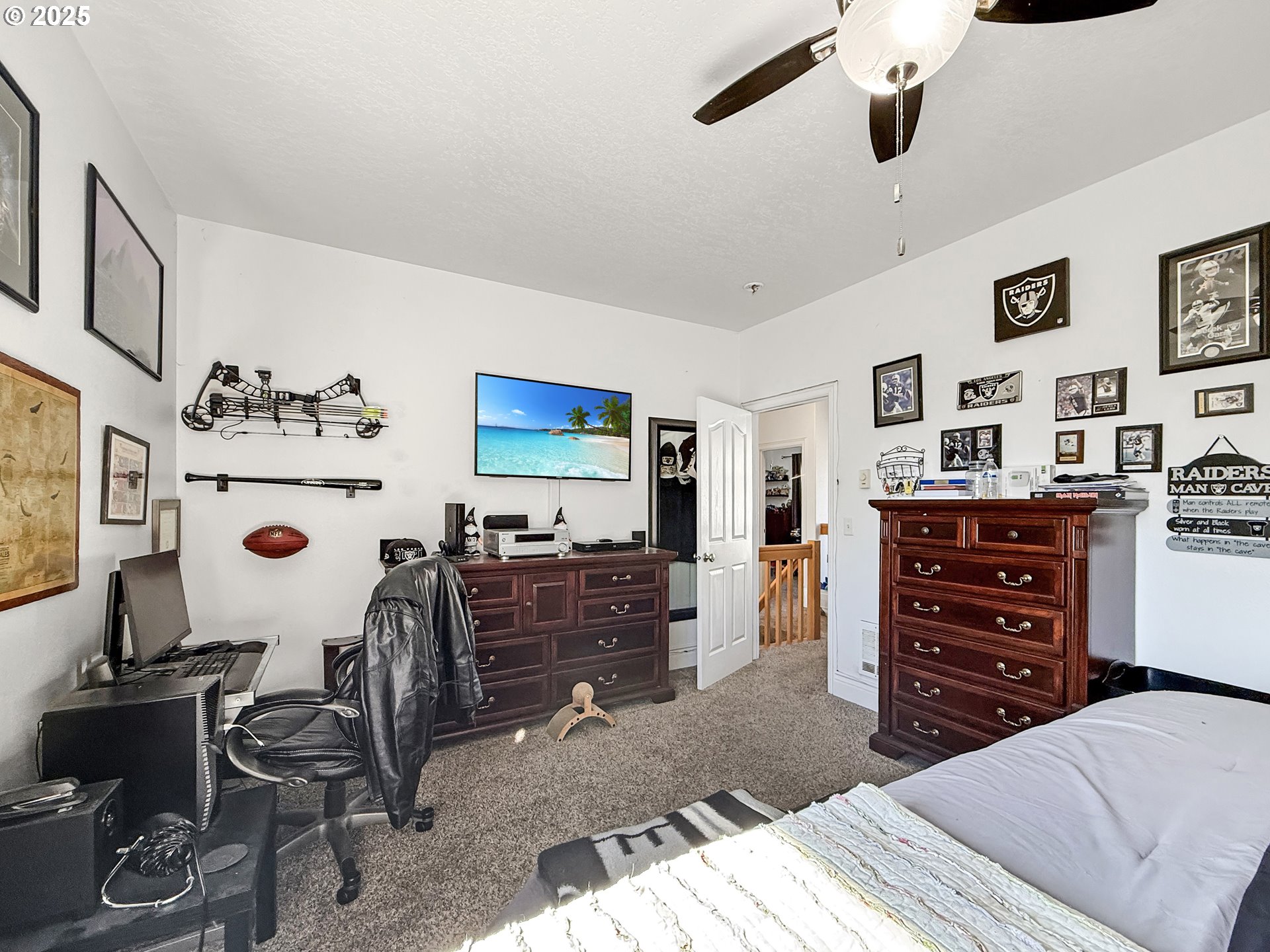 731 3rd Street, Unit C / 3 Brookings, OR 97415 - Photo 28 of 42 a bedroom with a bed and furniture