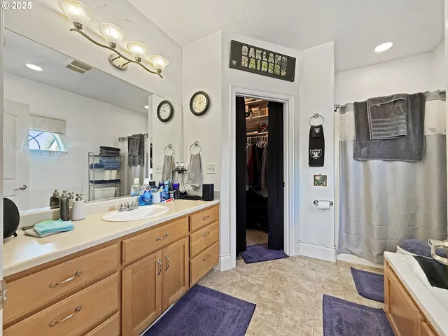 $414,900 | 731 3rd Street, Unit C / 3, Brookings, OR 97415