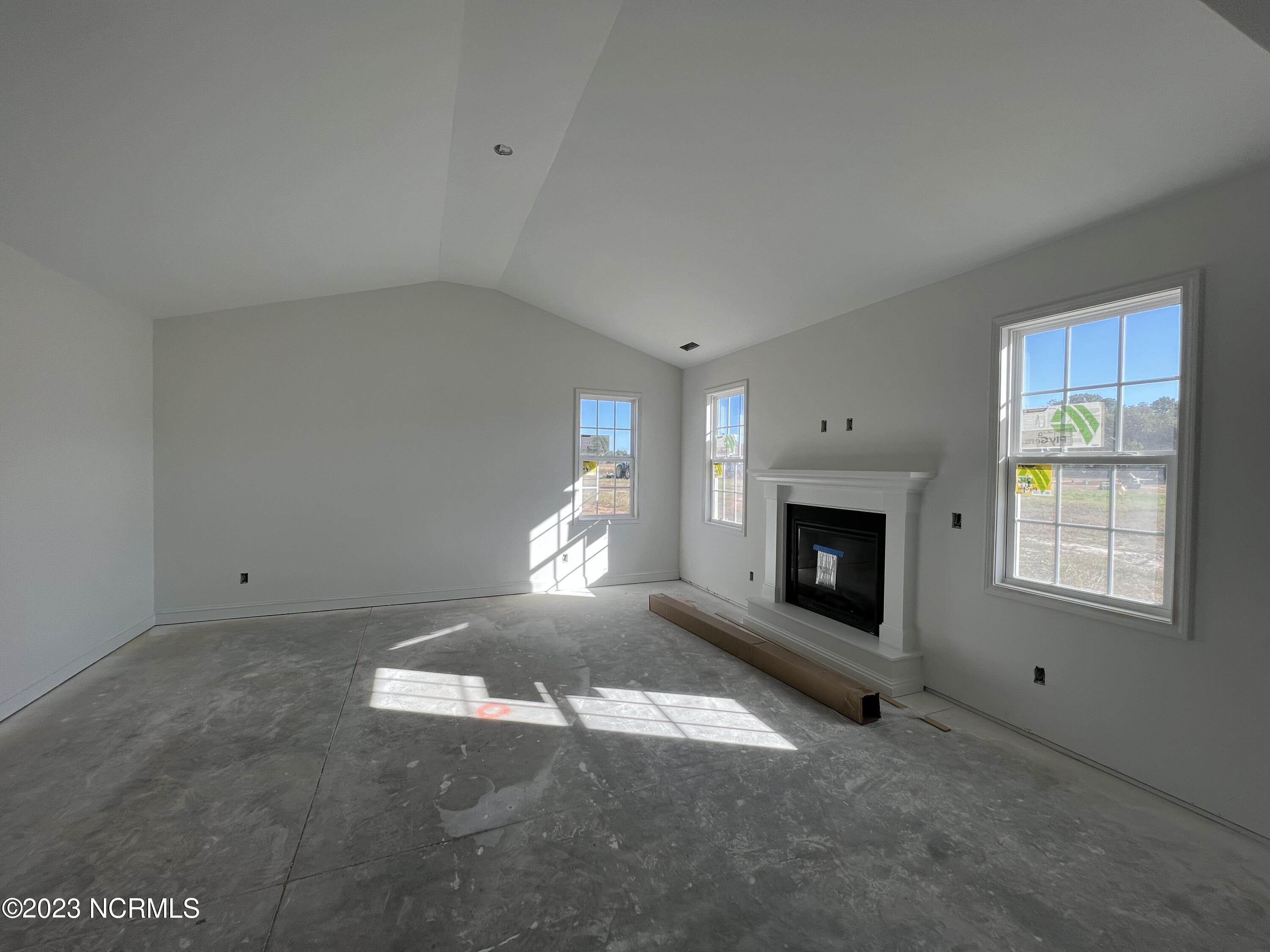 274 Winnsboro Road Raeford, NC 28376 - Photo 9 of 21 IMG-2534