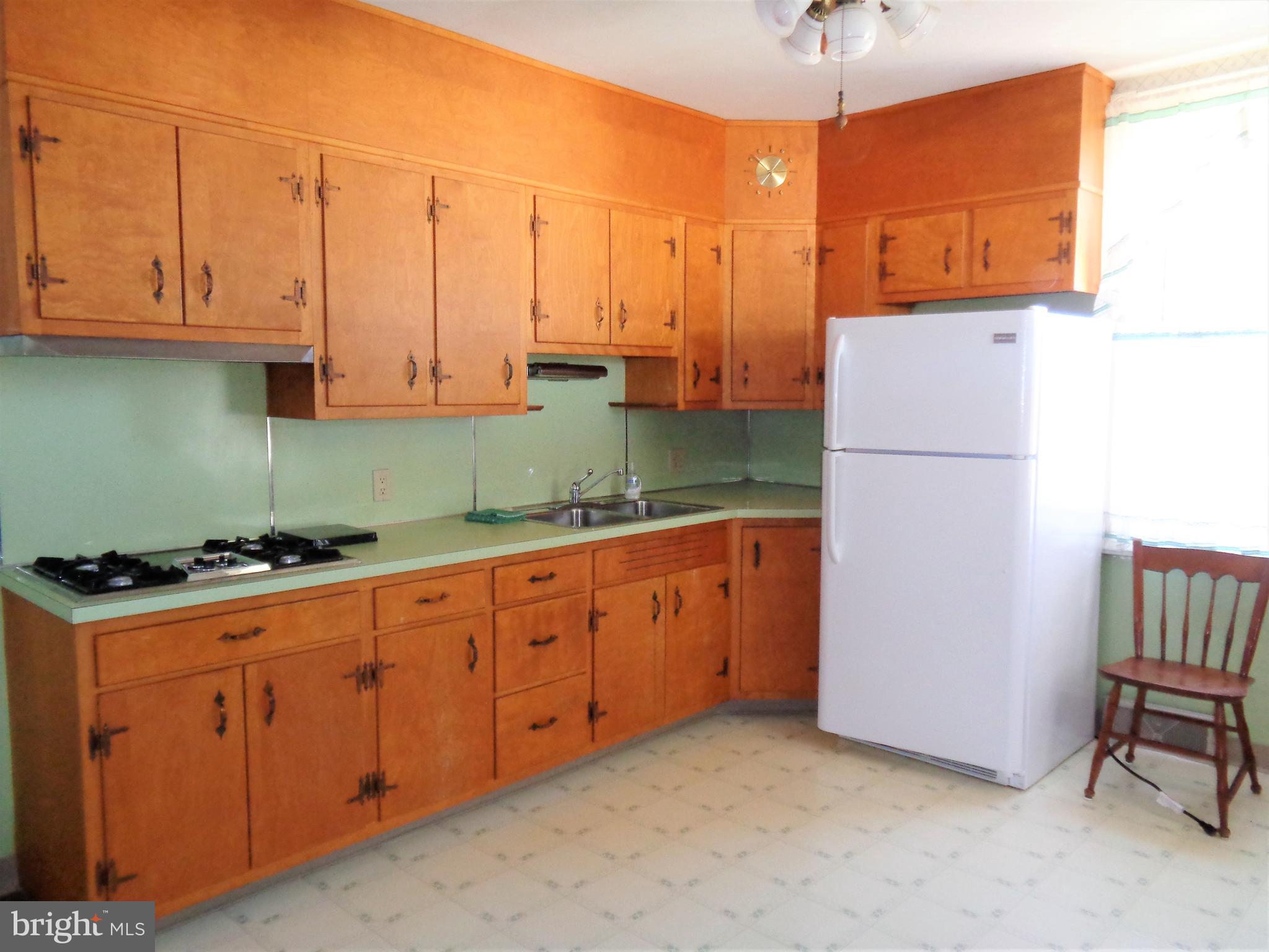30 Lash Street Reading, PA 19607 - Photo 8 of 18 kitchen