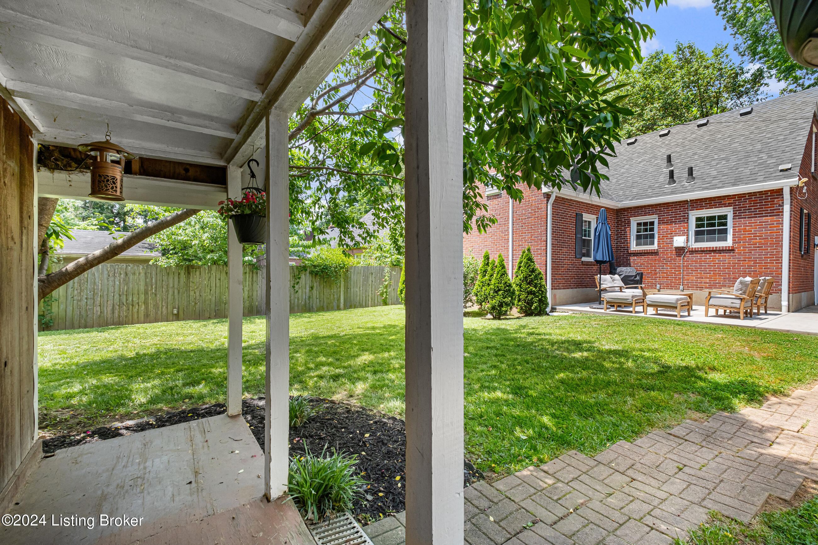 3912 Alton Road Louisville, KY 40207 - Photo 42 of 42 3912alton_128