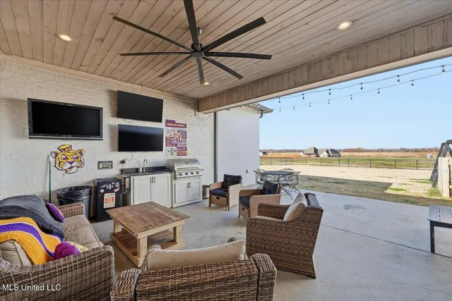 $650,000 | 735 Cotton Creek Trail, Brandon, MS 39047