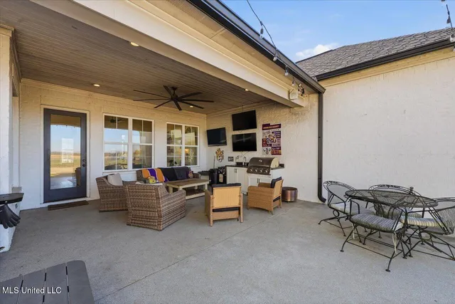 $650,000 | 735 Cotton Creek Trail, Brandon, MS 39047