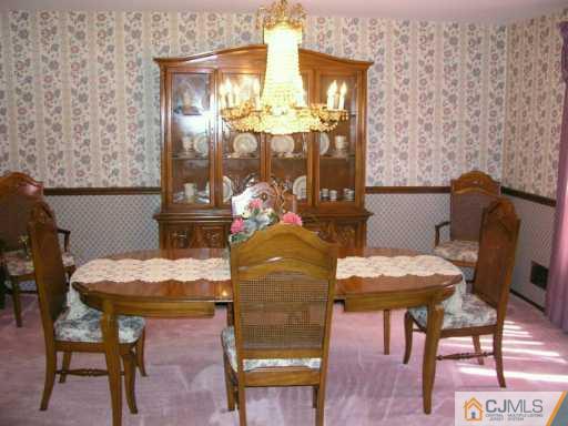 184 Old Forge Road Monroe Township, NJ 08831 - Photo 3 of 8 Gallery Image 3