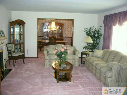 184 Old Forge Road Monroe Township, NJ 08831 - Photo 5 of 8 Gallery Image 5