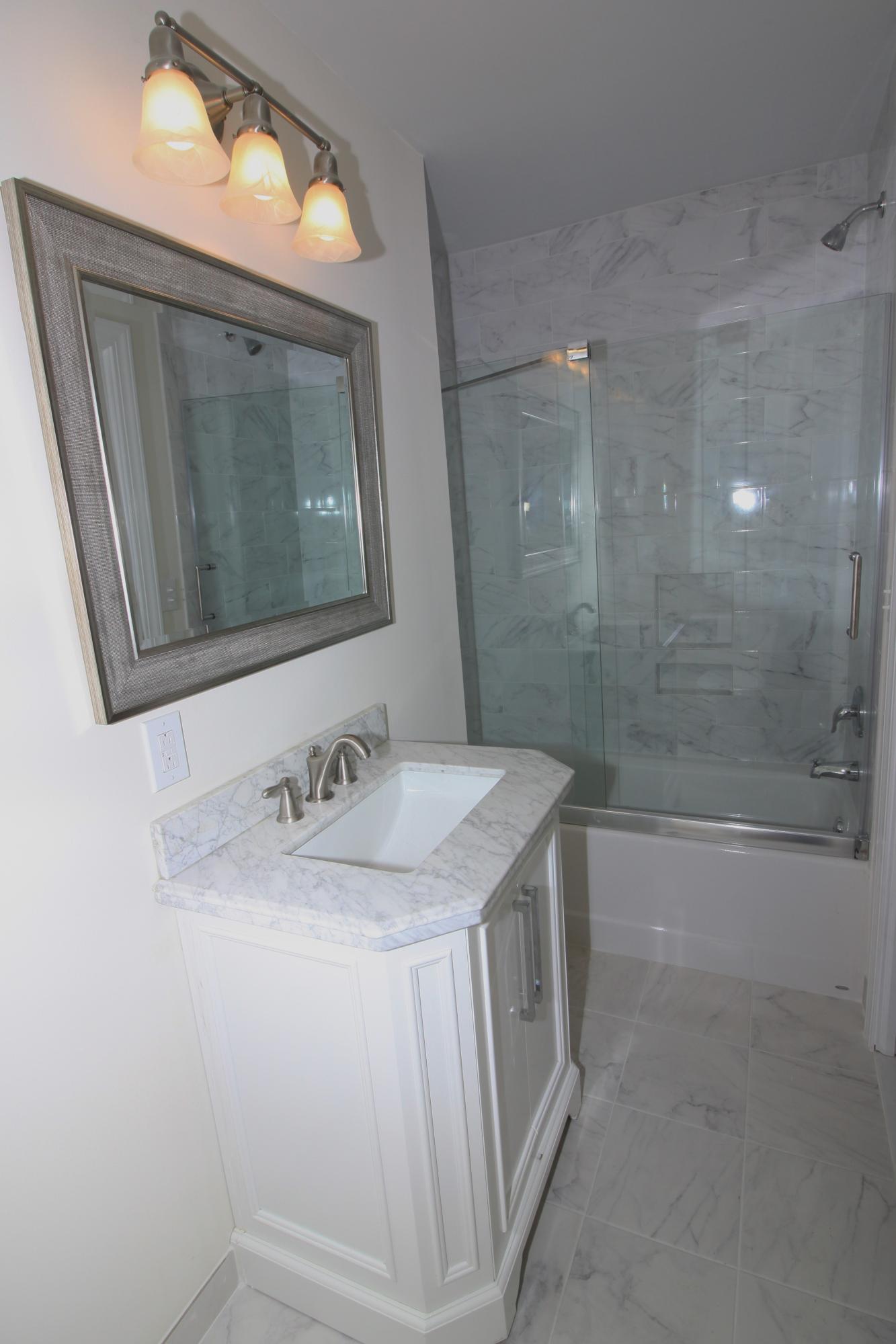 329 Wappoo Road Charleston, SC 29407 - Photo 14 of 23 Guest Bathroom