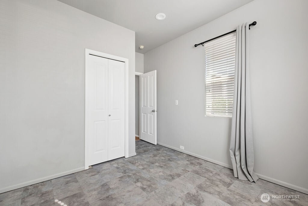 16202 Southeast 260th Street Covington, WA 98042 - Photo 22 of 40