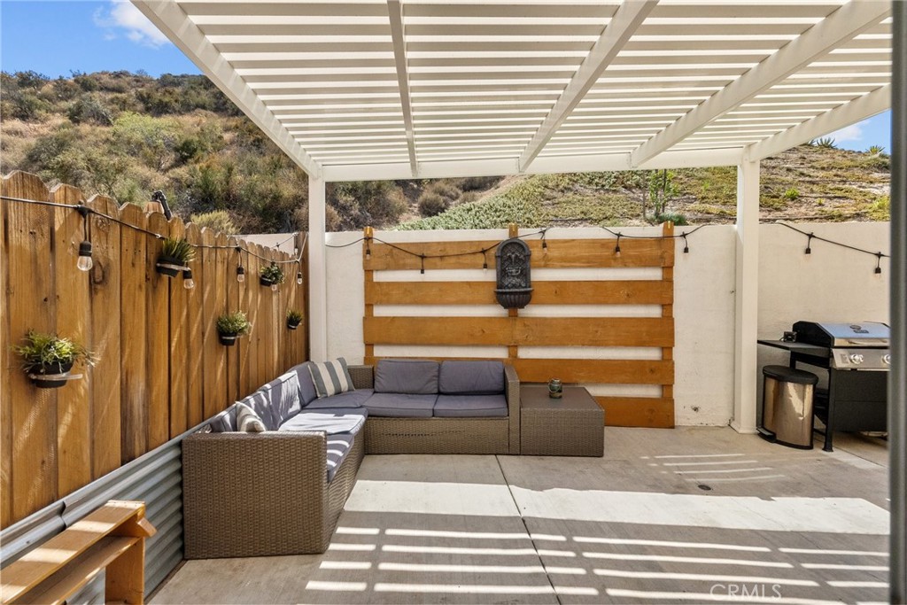 26135 Gravett Place Saugus, CA 91350 - Photo 23 of 31 a view of a balcony with furniture