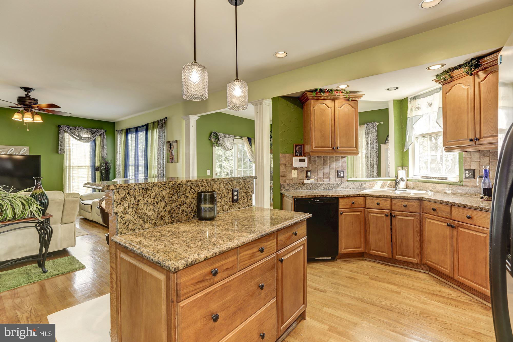 9375 River Crest Road Manassas, VA 20110 - Photo 3 of 49 Gallery Image 3