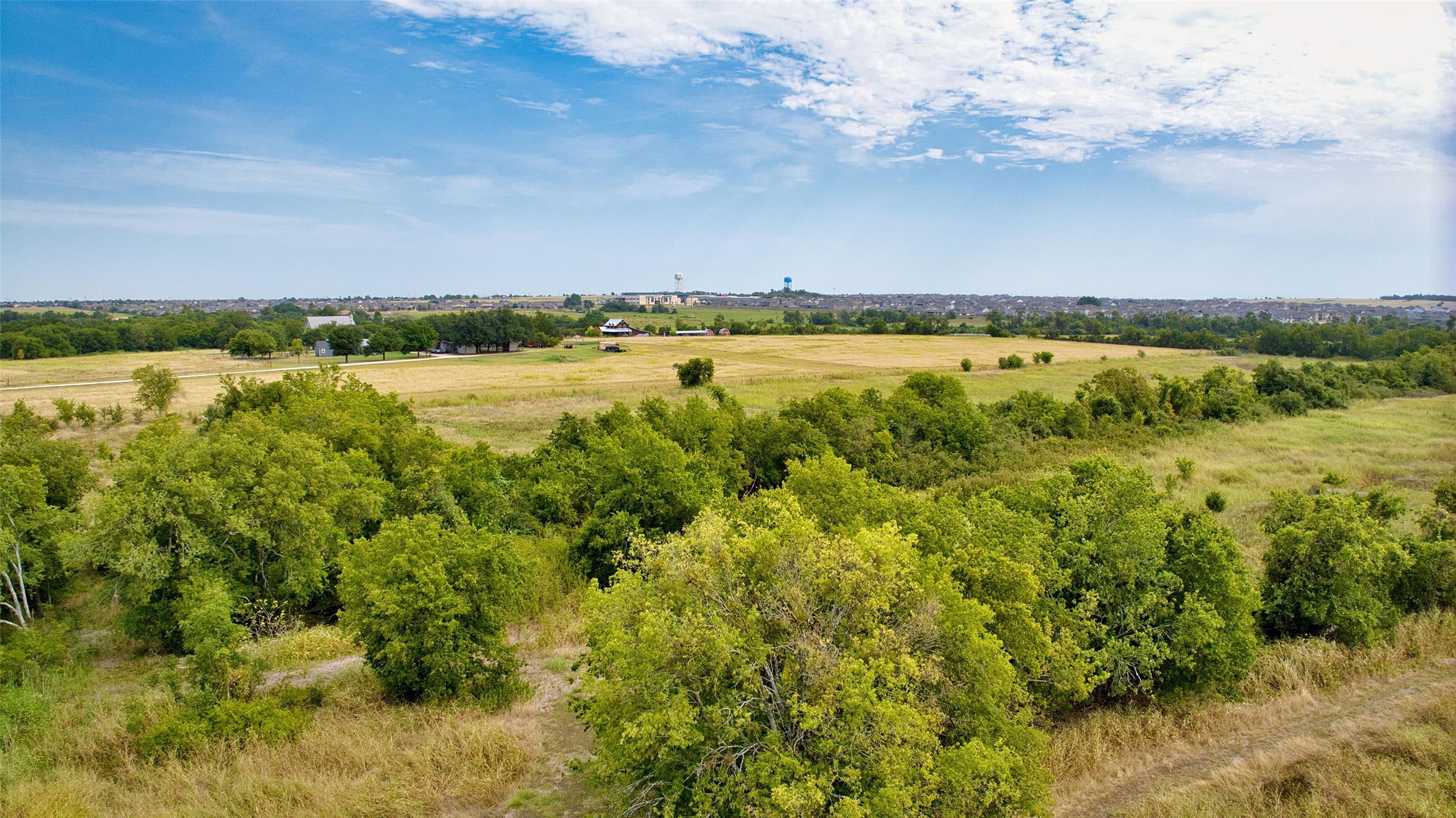 350 County Road 375 Jarrell, TX 76537 - Photo 7 of 11 a view of lake and mountain