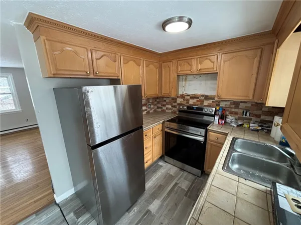 $3,200 | 24 Greenwood Drive, South Kingstown, RI 02879