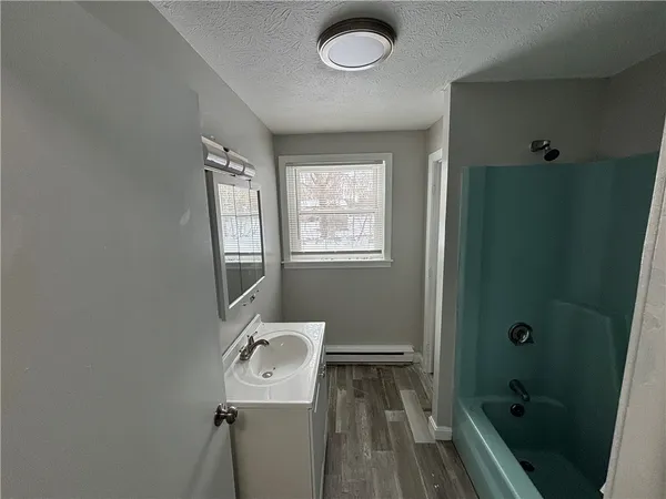 $3,200 | 24 Greenwood Drive, South Kingstown, RI 02879