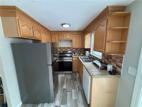 $3,200 | 24 Greenwood Drive, South Kingstown, RI 02879