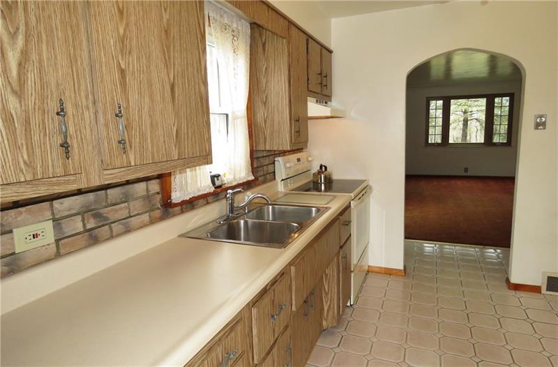 14550 Winchester Road Trafford, PA 15085 - Photo 8 of 21 Gallery Image 8