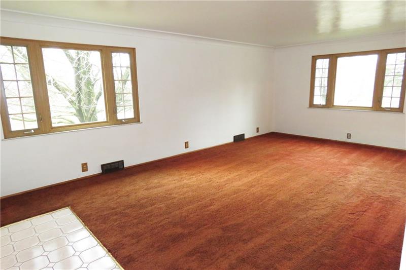 14550 Winchester Road Trafford, PA 15085 - Photo 9 of 21 Gallery Image 9