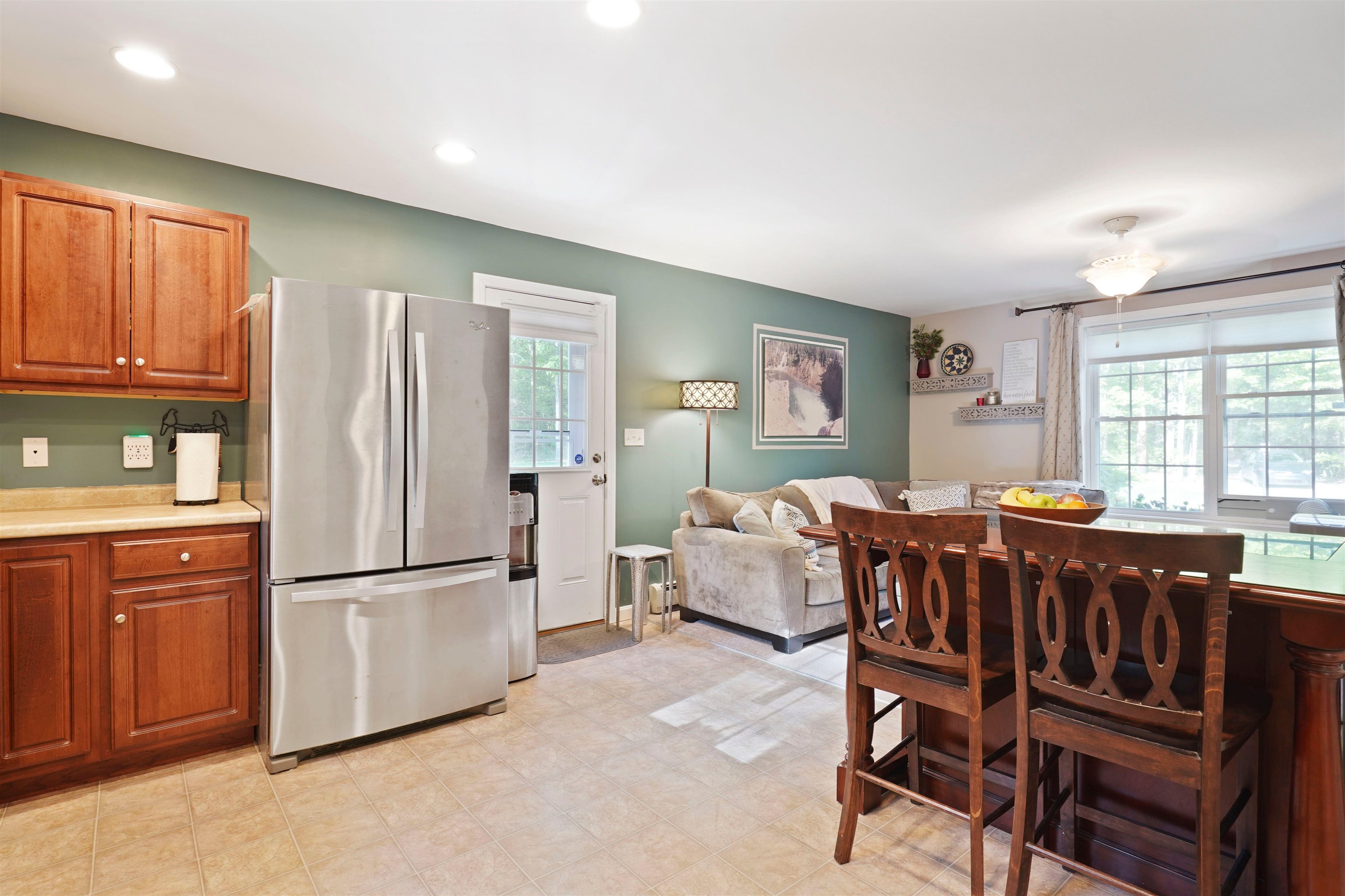 45 Range Road Epsom, NH 03234 - Photo 4 of 24