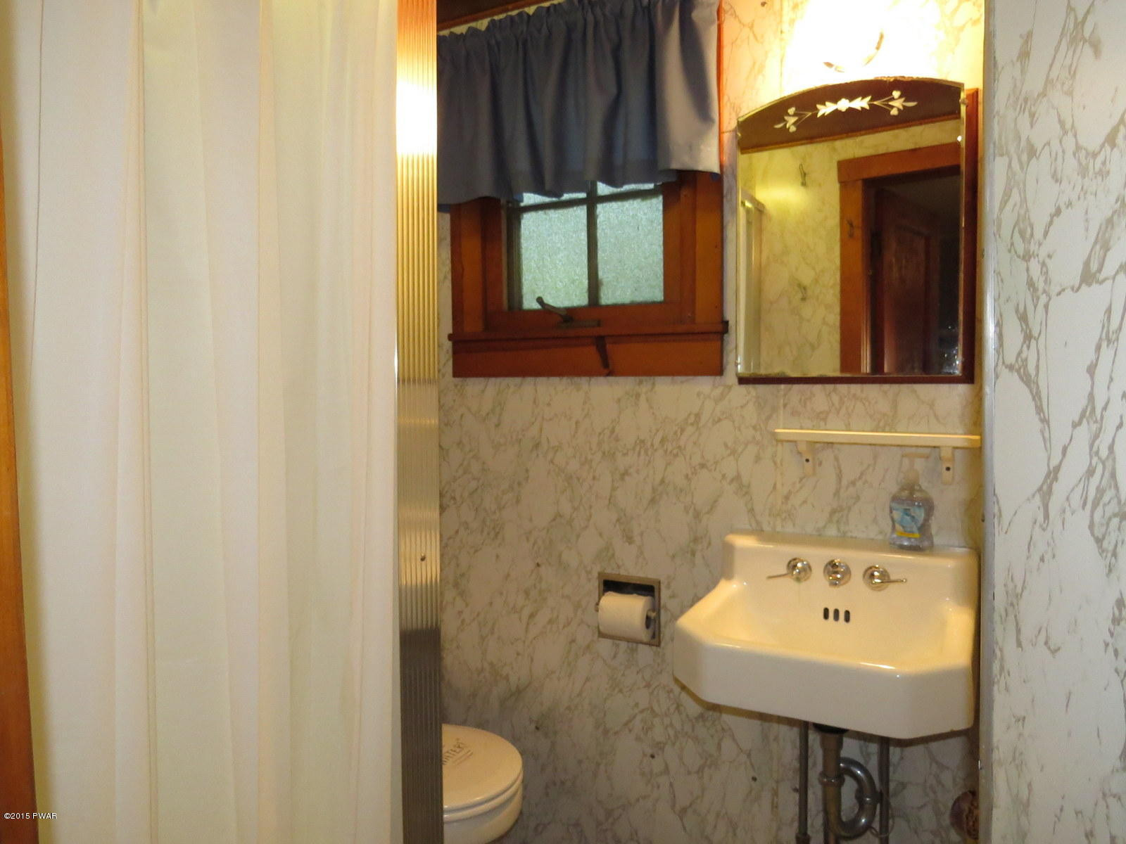 147 Ridgefield Point Road Greentown, PA 18426 - Photo 25 of 31