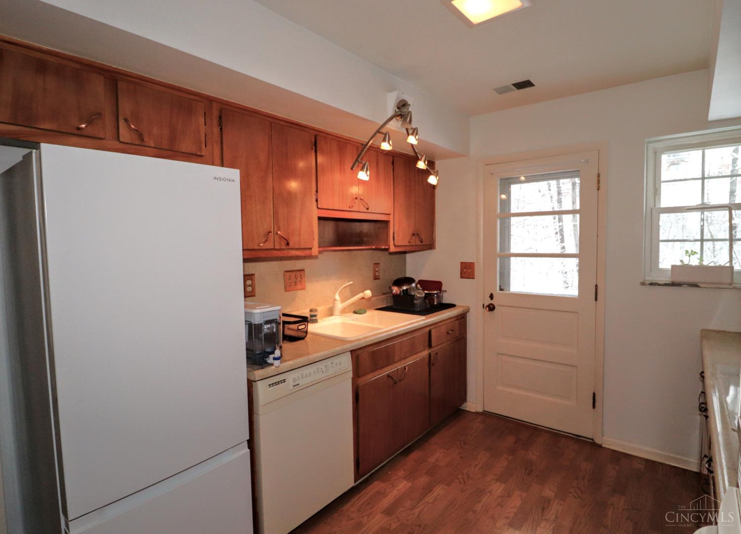 3521 Section Road, Unit 4 Cincinnati, OH 45237 - Photo 12 of 36 Gallery Image 12