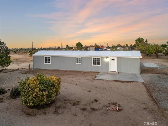 $335,000 | 9561 Middleton Road, Phelan, CA 92371