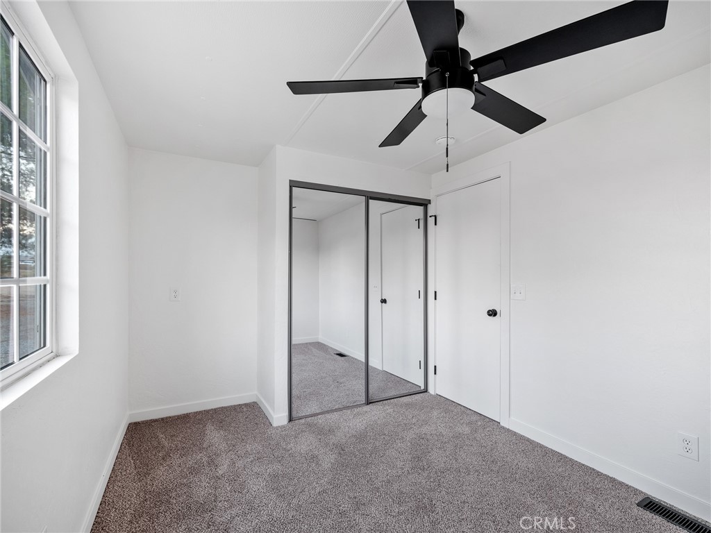 9561 Middleton Road Phelan, CA 92371 - Photo 11 of 30