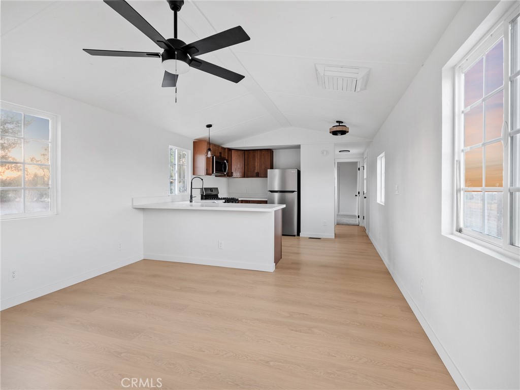 9561 Middleton Road Phelan, CA 92371 - Photo 3 of 30