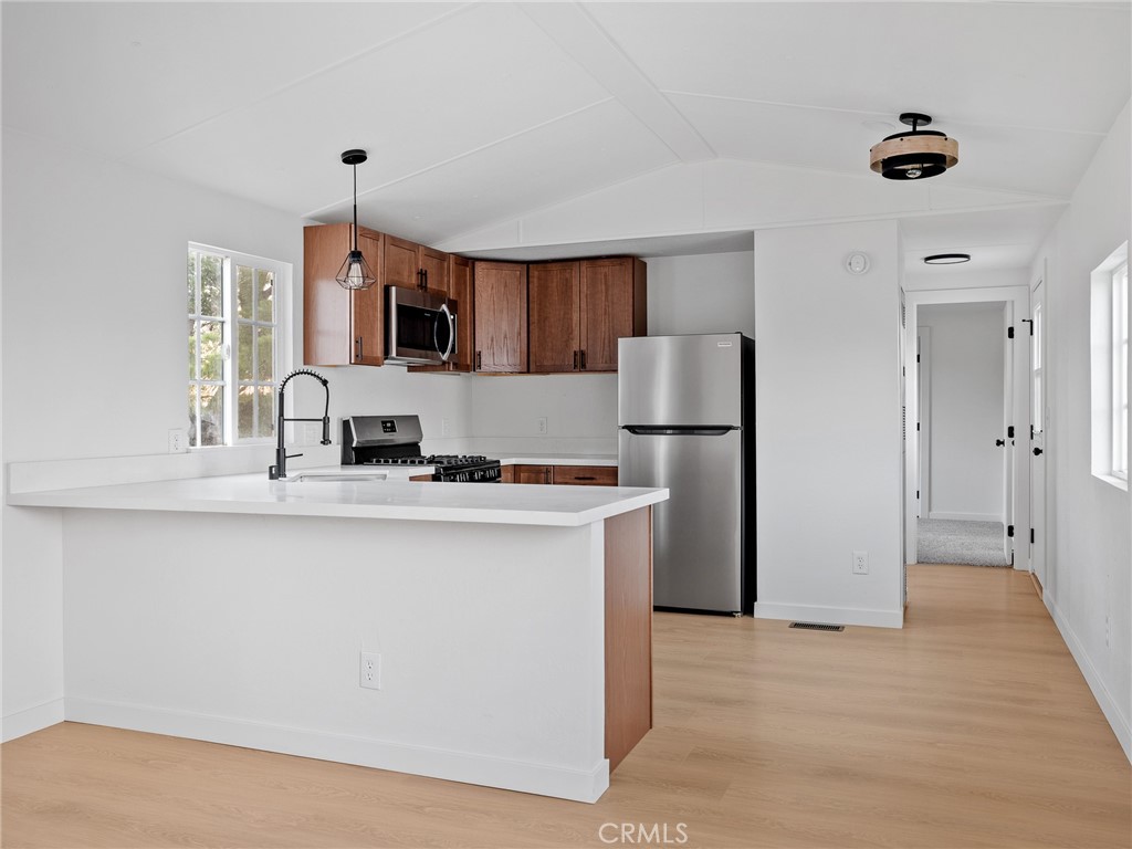 9561 Middleton Road Phelan, CA 92371 - Photo 8 of 30