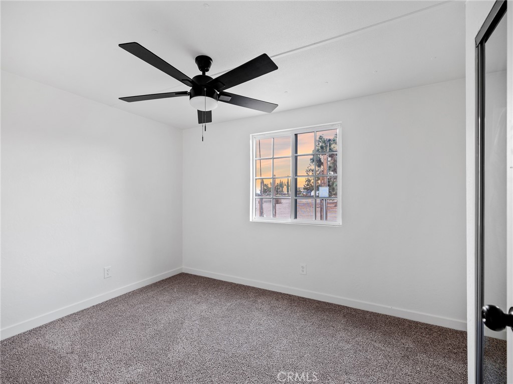 9561 Middleton Road Phelan, CA 92371 - Photo 10 of 30