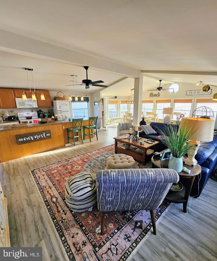 167 Cove Road Newport, NJ 08345 - Photo 22 of 37 a living room with furniture and a table