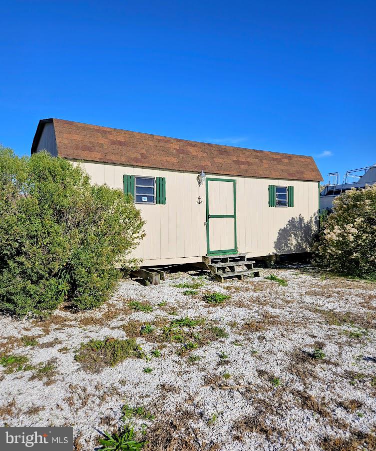 167 Cove Road Newport, NJ 08345 - Photo 7 of 37 a view of a house with a backyard