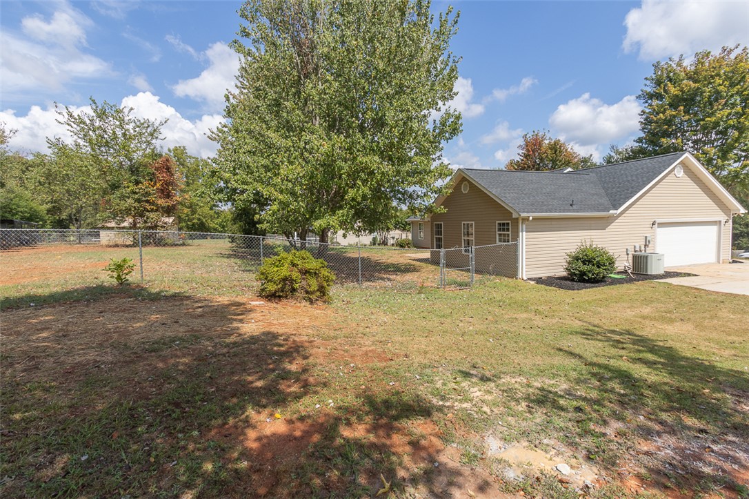 1015 Blumefield Road Anderson, SC 29625 - Photo 41 of 45 Gallery Image 41