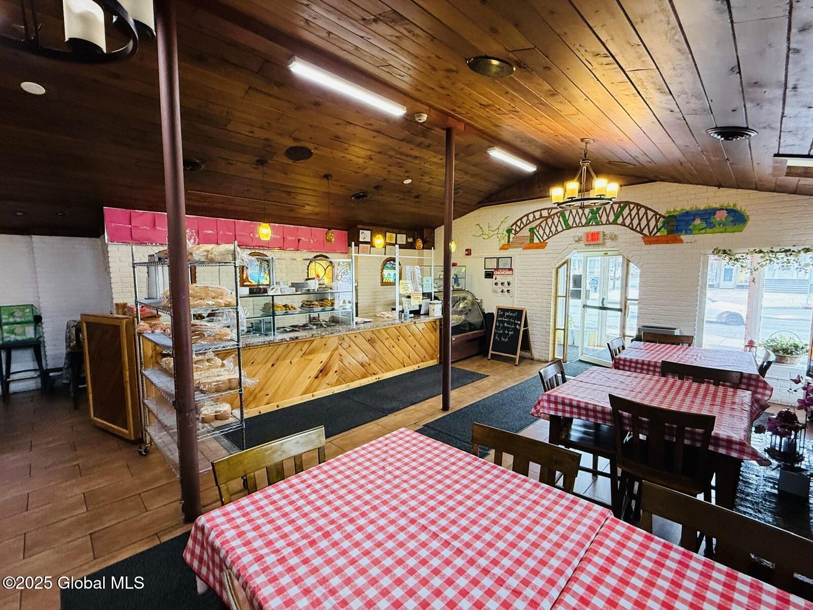 1414 State Street Schenectady, NY 12304 - Photo 9 of 30 31de2170-ac25-45ac-989e-9c6d2dd801a7