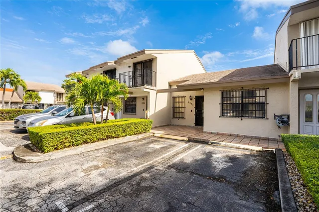 $340,000 | 5334 West 24th Avenue, Unit 131, Hialeah, FL 33016