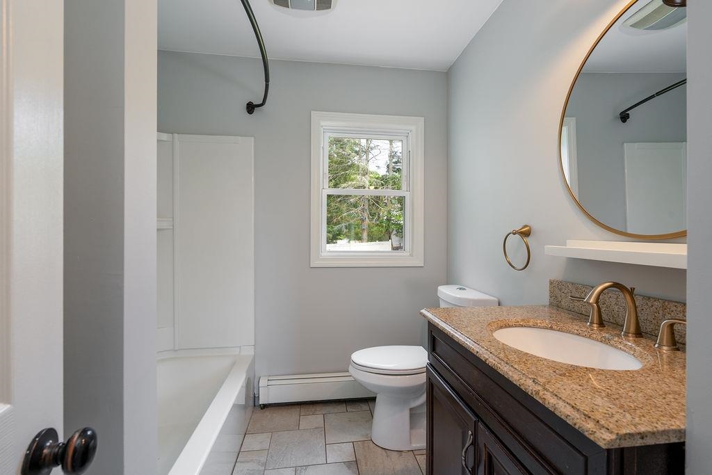 12 Dale Street Manchester, NH 03103 - Photo 12 of 31