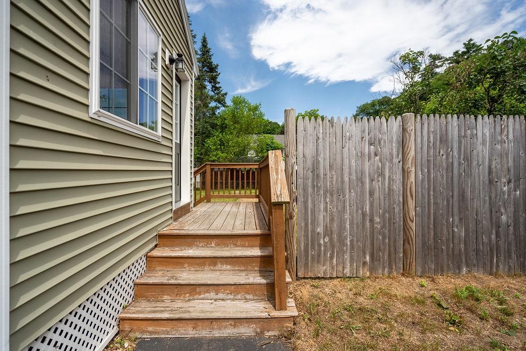 12 Dale Street Manchester, NH 03103 - Photo 24 of 31