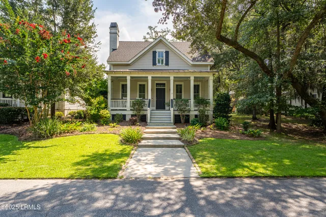$775,000 | 611 Huguenin Drive, Beaufort, SC 29902