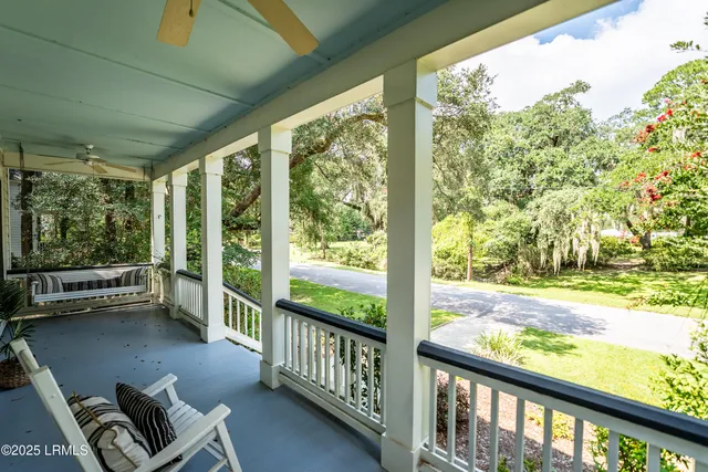 $775,000 | 611 Huguenin Drive, Beaufort, SC 29902