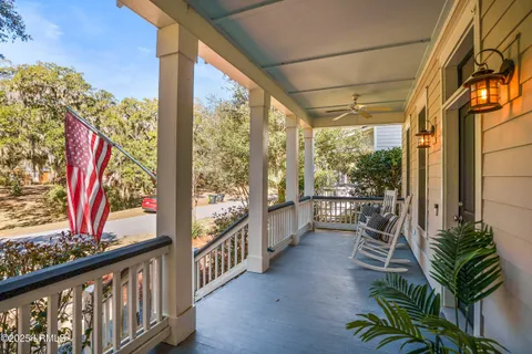 $775,000 | 611 Huguenin Drive, Beaufort, SC 29902