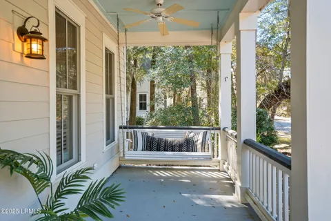 $775,000 | 611 Huguenin Drive, Beaufort, SC 29902